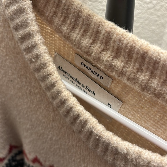Abercrombie&Fitch Sweater - Picture 2 of 2
